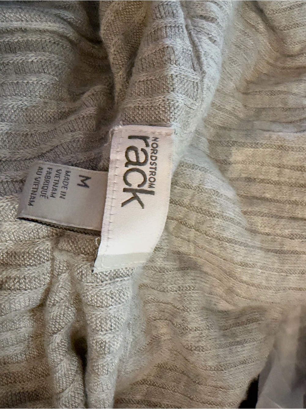 Nordstrom Rack Light Gray Ribbed Collared V-Neck Pullover - Picture 4 of 4